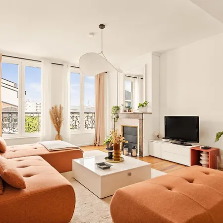 Champagne Escapade - Grand Duplex Hyper Centre Apartment